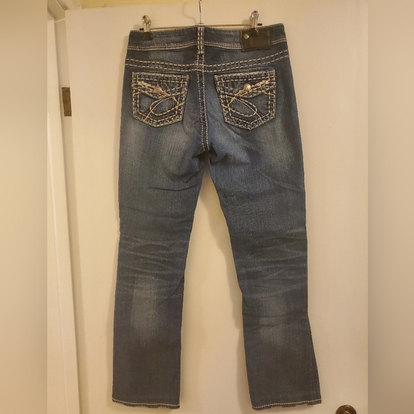 Silver Jeans 28 - Picture 2 of 4